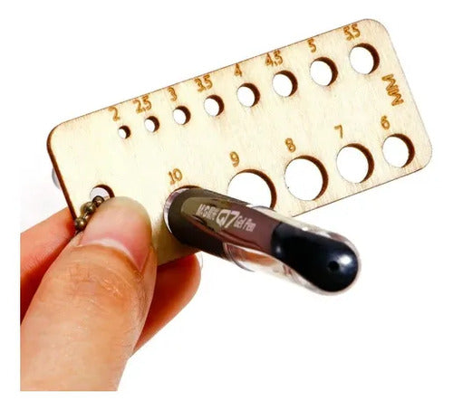 Llavero Medidor De Palillos Y Crochet Con Regla